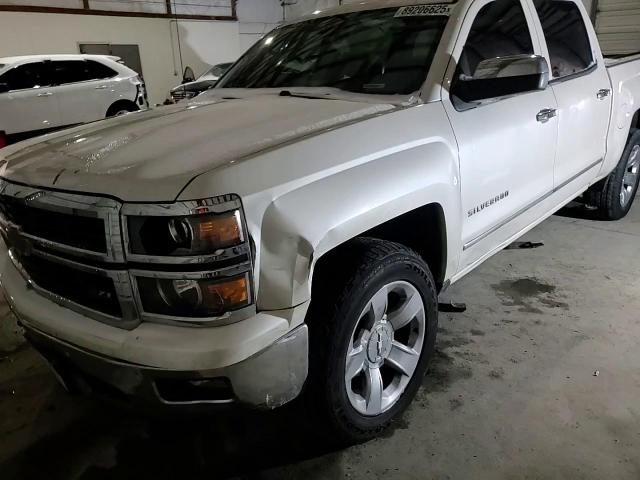2014 Chevrolet Silverado - Image 10