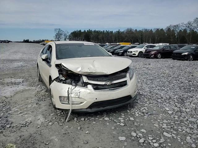 2014 Chevrolet Volt - Image 11
