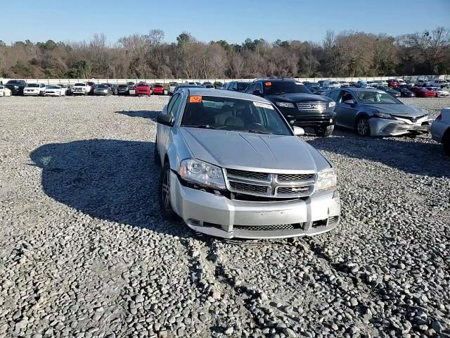2012 Dodge Avenger - Image 13