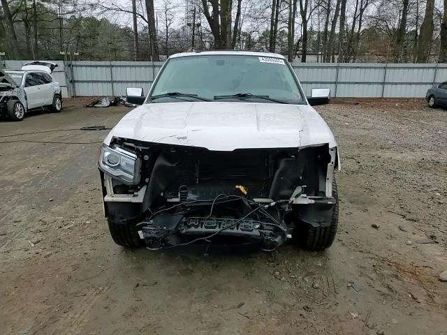 2017 Lincoln Navigator - Image 15