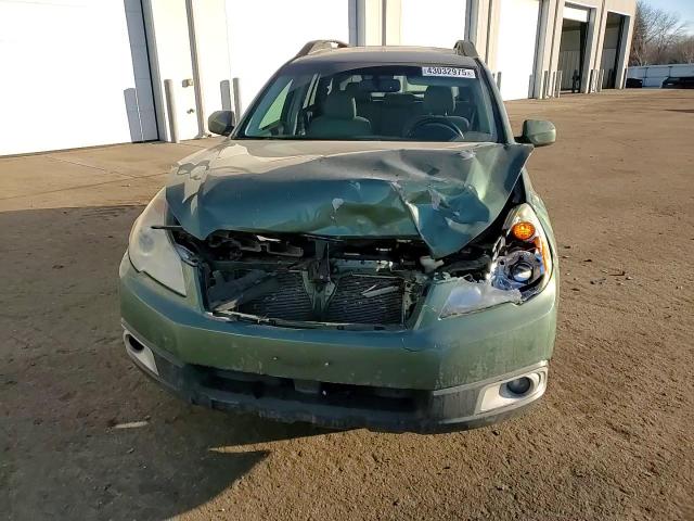 2011 Subaru Outback - Image 12