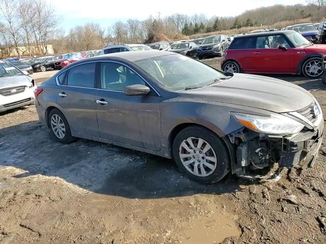 2017 Nissan Altima - Image 10