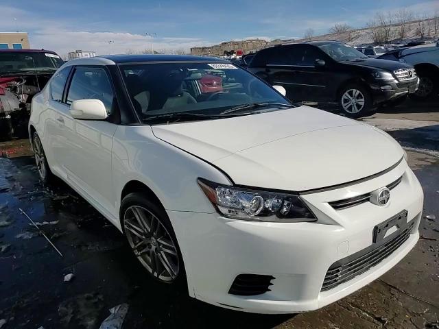 2013 Toyota tC - Image 13