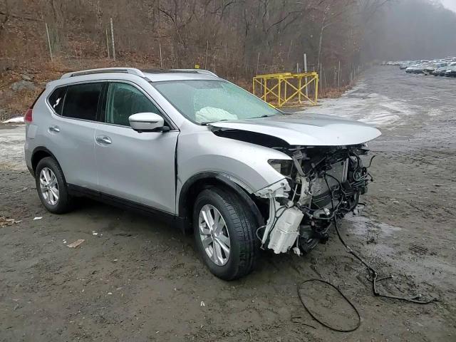 2016 Nissan Rogue - Image 11