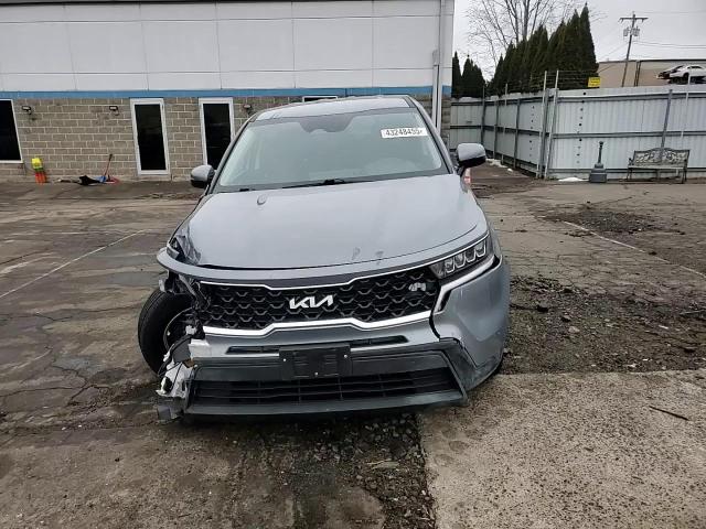 2022 Kia Sorento - Image 12