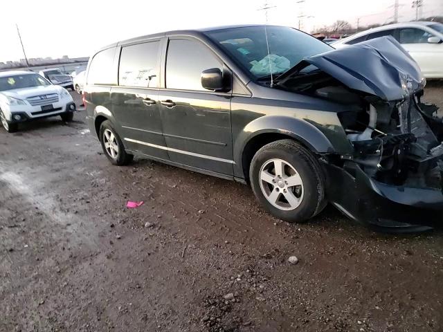 2013 Dodge Caravan - Image 11