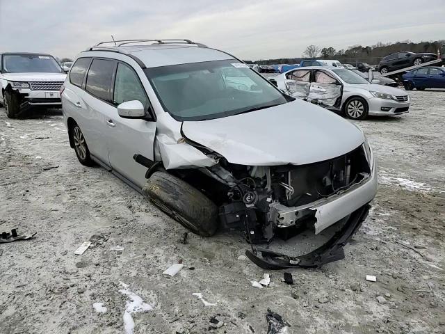 2016 Nissan Pathfinder - Image 11