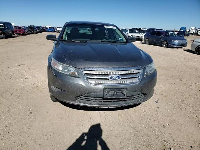 2011 Ford Taurus - Image 11