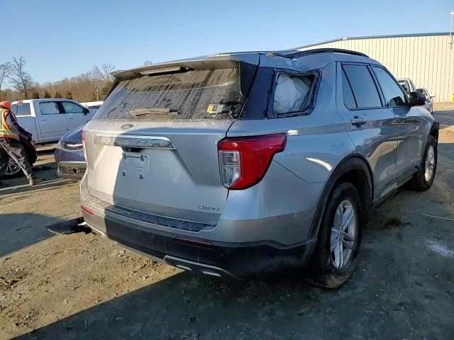 2023 Ford Explorer - Image 12