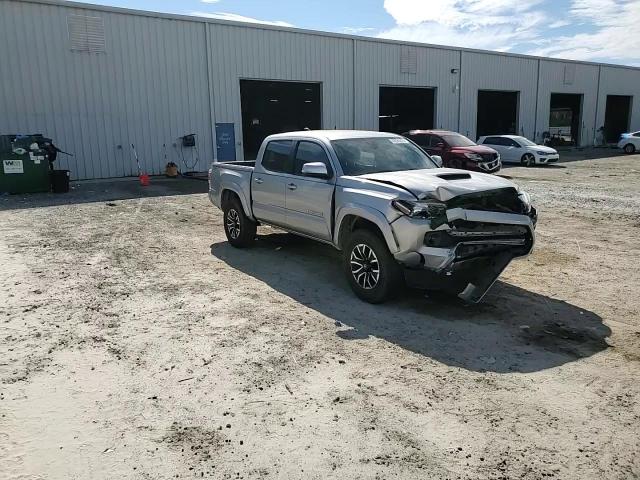 2020 Toyota Tacoma - Image 10