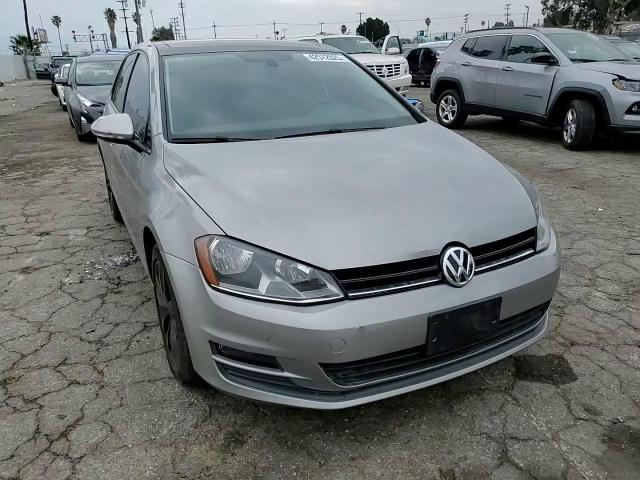 2015 Volkswagen Golf - Image 11