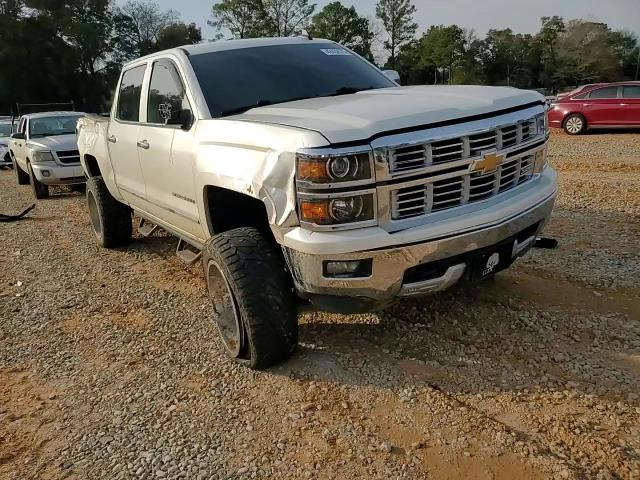 2015 Chevrolet Silverado - Image 11