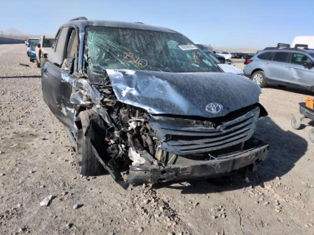 2015 Toyota Sienna - Image 10
