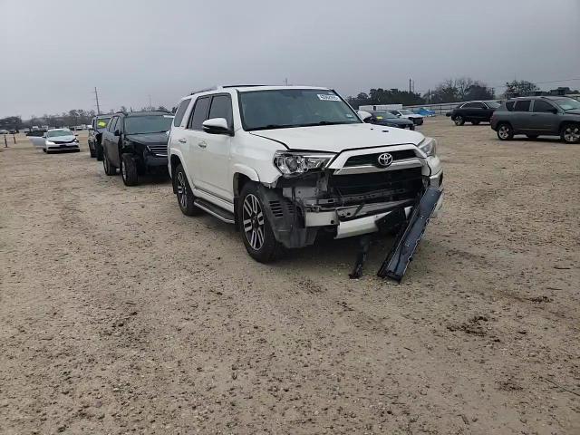 2018 Toyota 4Runner - Image 12