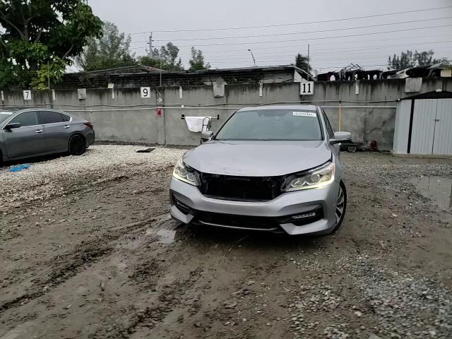 2017 Honda Accord - Image 13
