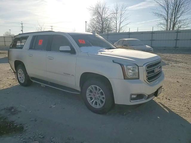 2015 GMC Yukon - Image 11