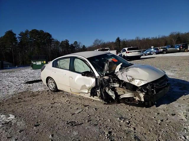 2012 Nissan Altima - Image 11