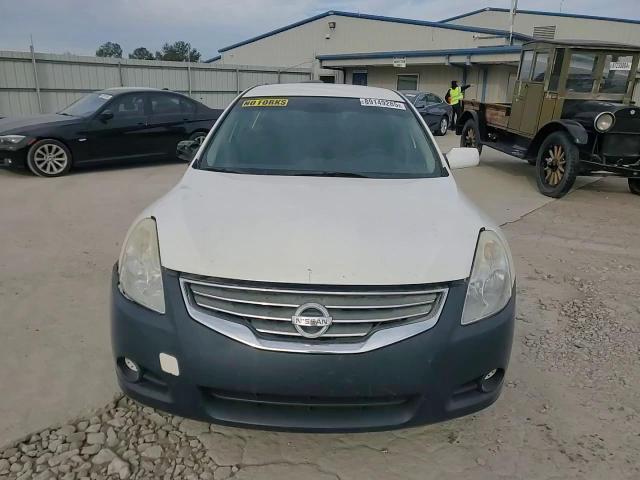 2011 Nissan Altima - Image 11
