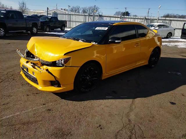 2012 Toyota tC - Image 13