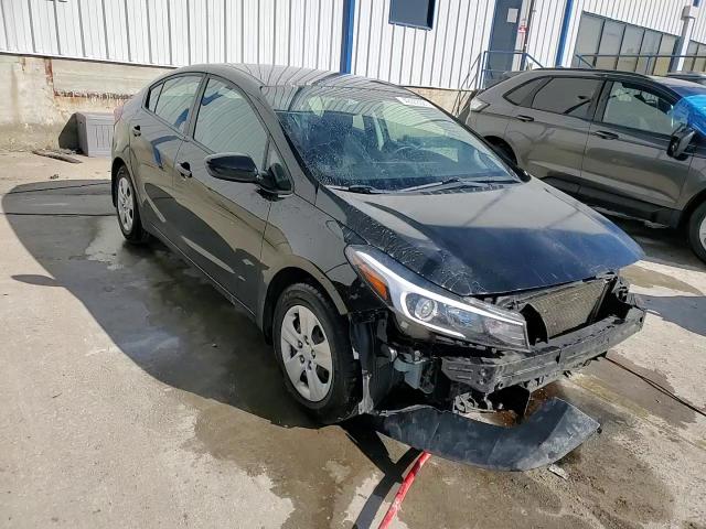 2017 Kia Forte - Image 13