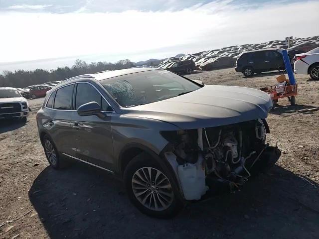 2016 Lincoln MKX - Image 11