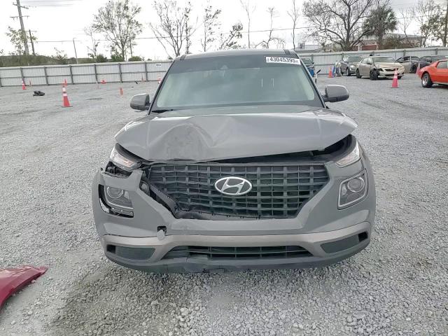 2021 Hyundai Venue - Image 11