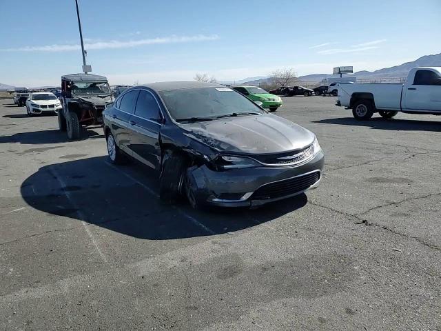 2015 Chrysler 200 - Image 10