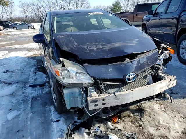 2013 Toyota Prius - Image 11