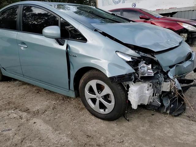 2013 Toyota Prius - Image 11