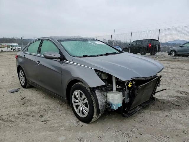 2013 Hyundai Sonata - Image 11