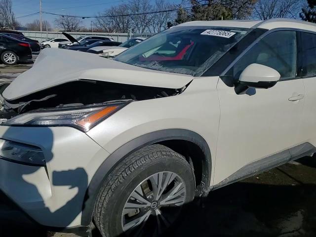 2021 Nissan Rogue - Image 12