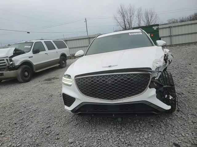 2022 Genesis GV70 - Image 12