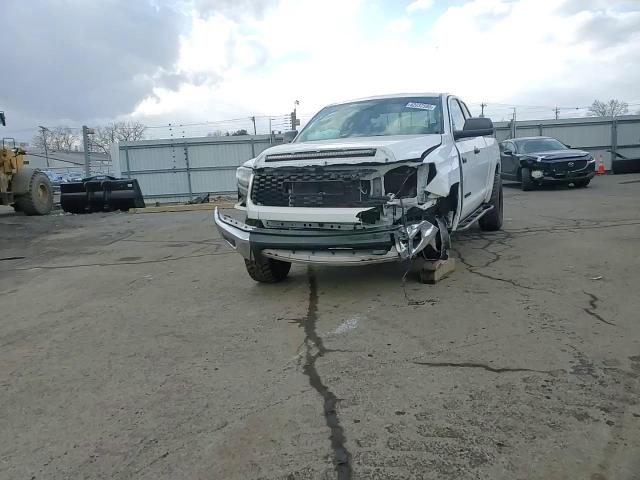 2021 Toyota Tundra - Image 13