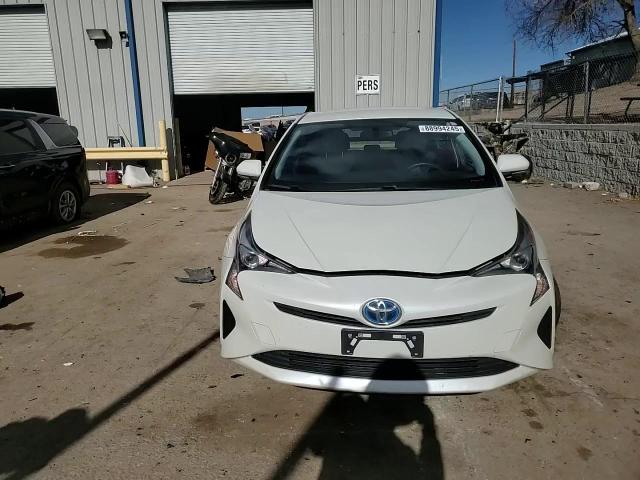 2016 Toyota Prius - Image 10