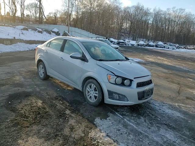 2016 Chevrolet Sonic - Image 11