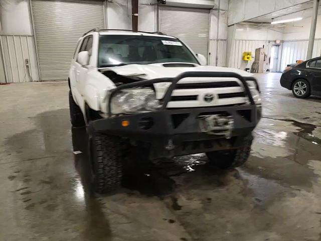 2005 Toyota 4Runner - Image 11