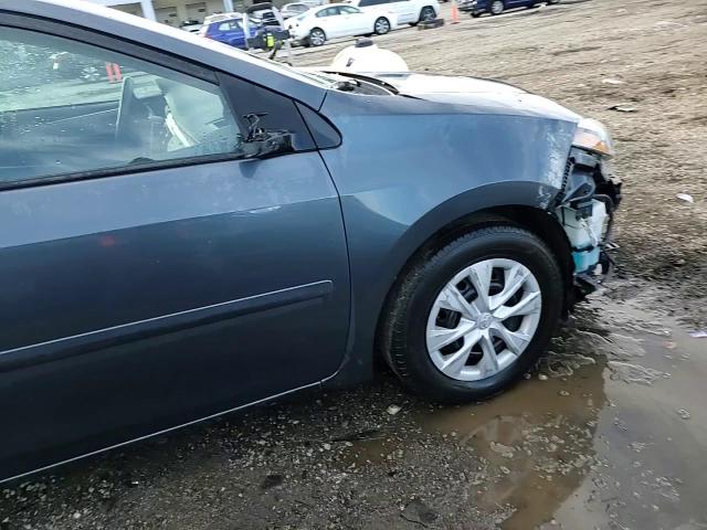 2015 Toyota Corolla - Image 13