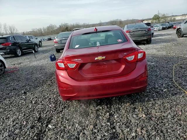 2017 Chevrolet Cruze - Image 13