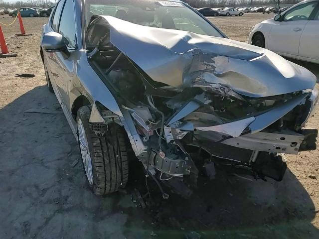 2018 Toyota Camry - Image 10