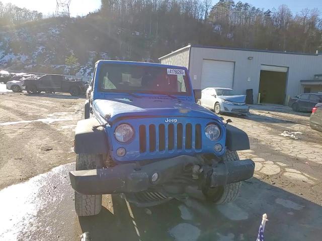 2015 Jeep Wrangler - Image 11