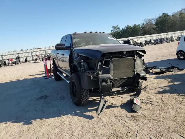 2017 RAM 2500 - Image 11