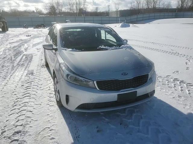 2018 Kia Forte - Image 11