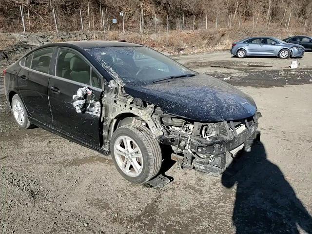 2016 Chevrolet Cruze - Image 13