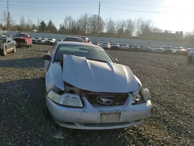 2000 Ford Mustang - Image 10