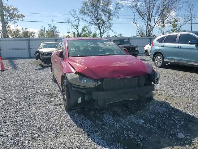 2017 Hyundai Elantra - Image 11