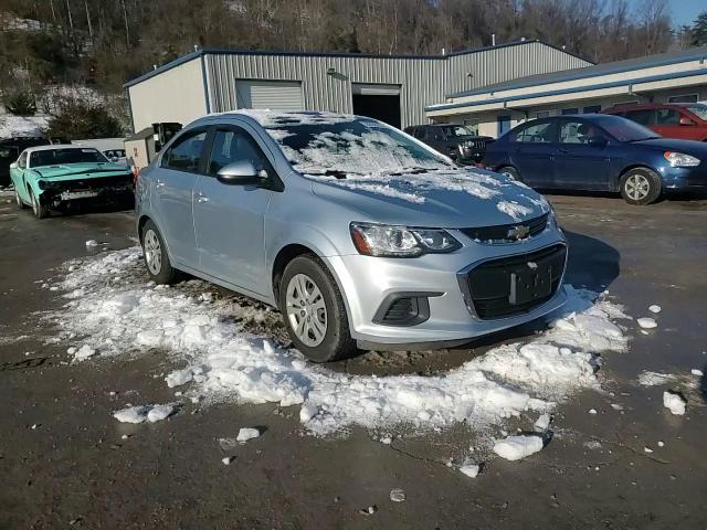 2017 Chevrolet Sonic - Image 11