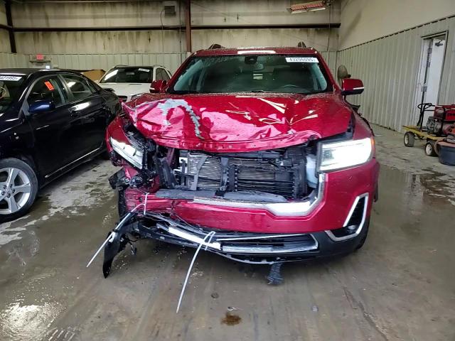 2021 GMC Acadia - Image 12