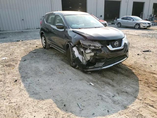 2018 Nissan Rogue - Image 11