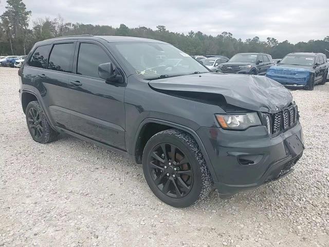 2018 Jeep Grand Cherokee - Image 12