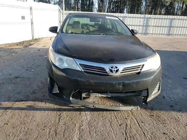 2014 Toyota Camry - Image 11